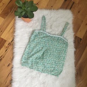 Spring flower peasant top 🦋👒